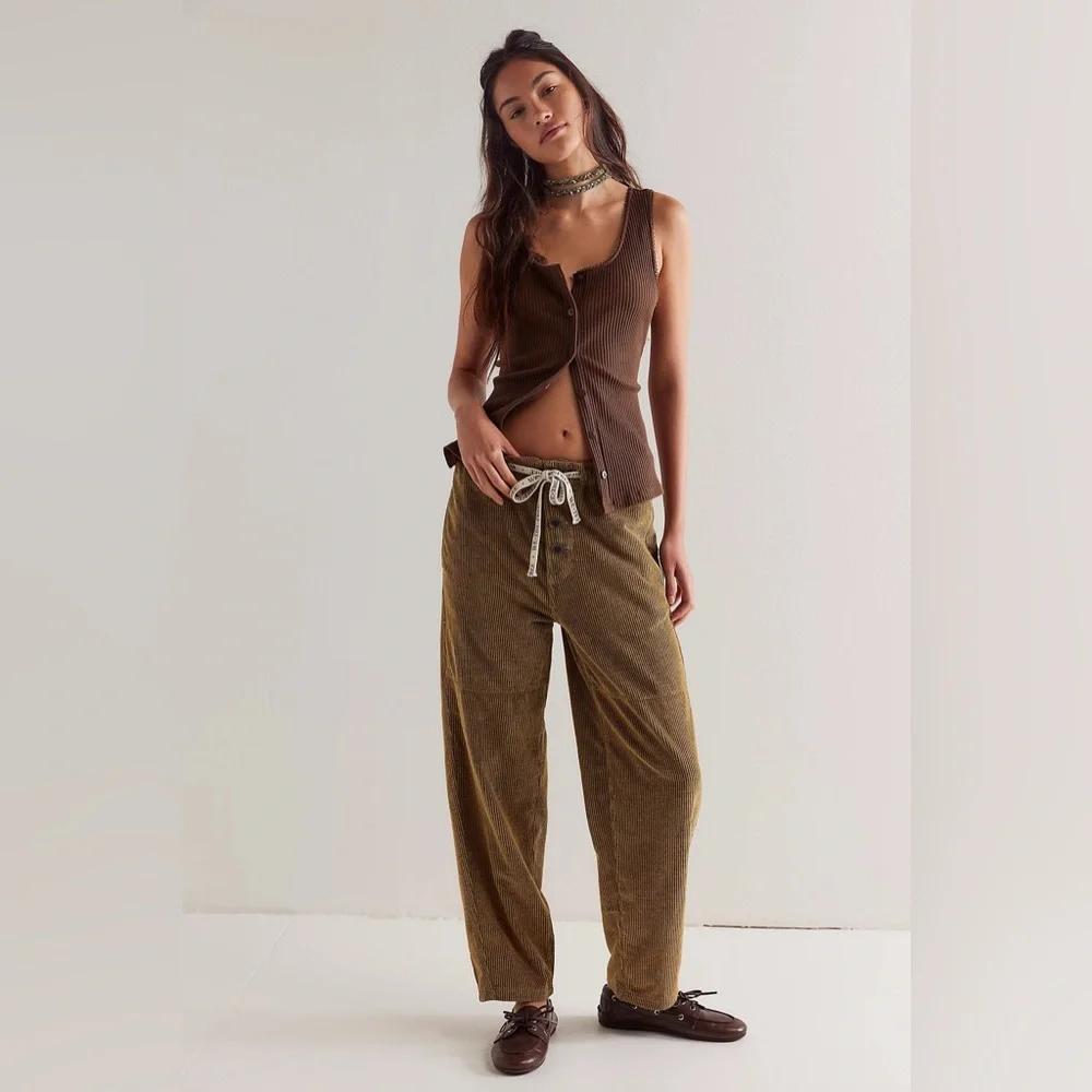 Free People We The Free Roscoe Cord Pull On Pants Color Bermuda Size XS - Picture 2 of 13